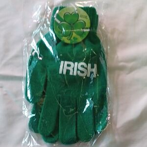 Green Irish Gloves